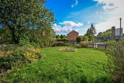 2 bedroom end of terrace house for sale, 10 Hermitage Close, Bridgnorth