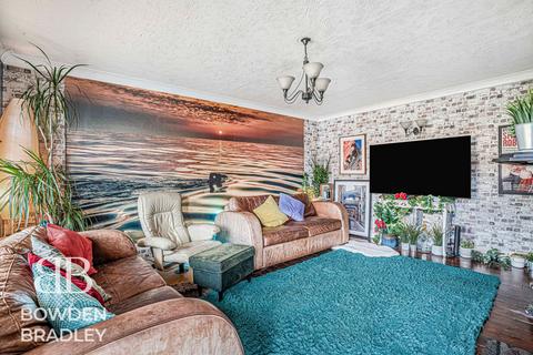 3 bedroom flat for sale, Hermitage Walk, South Woodford, E18