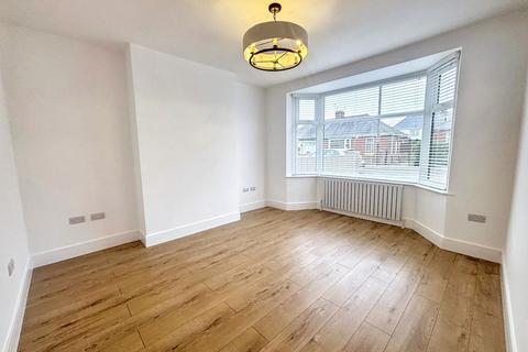 2 bedroom bungalow for sale, Ashwood Crescent, Walkerville, Newcastle upon Tyne, Tyne and Wear, NE6 4PL