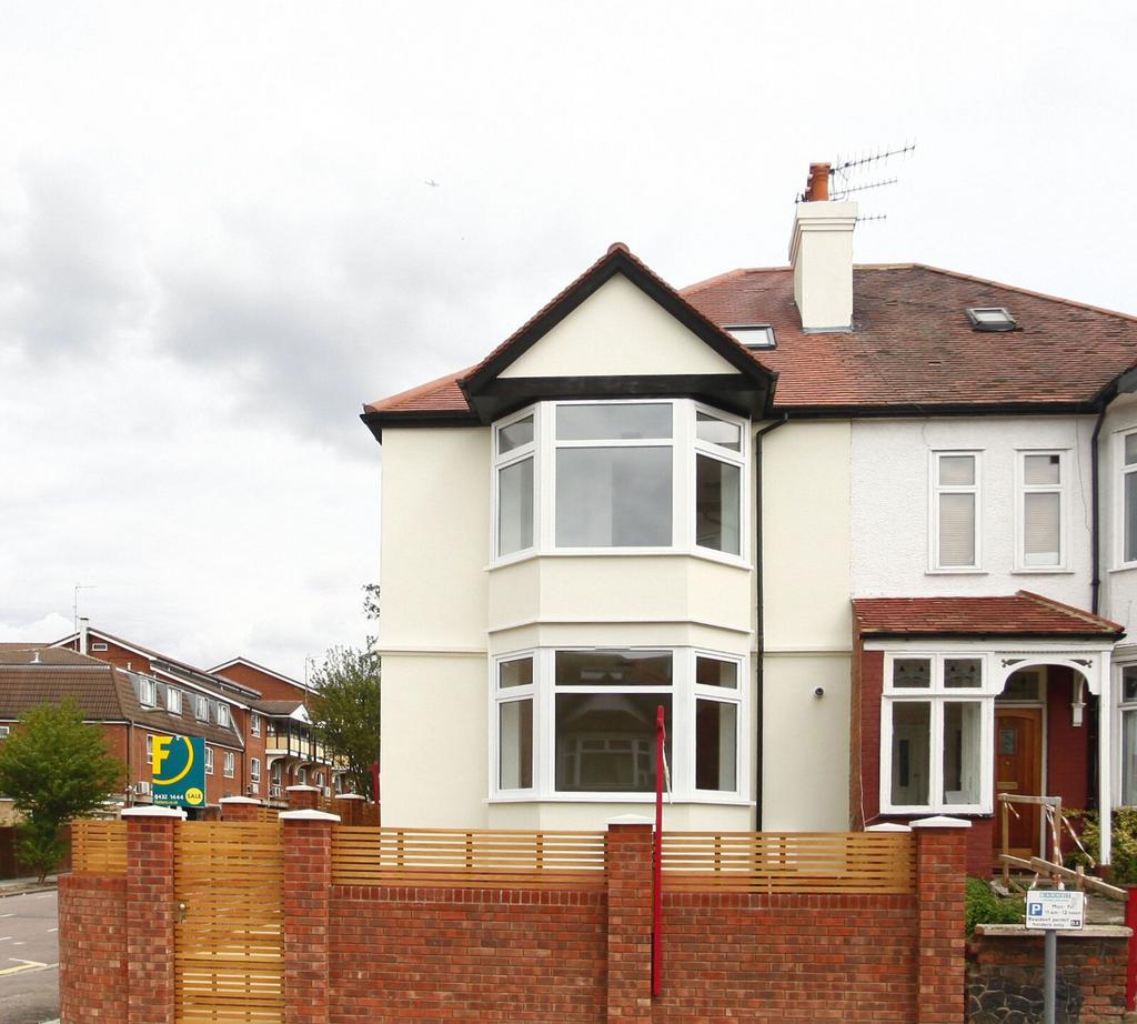 House in London - View 2