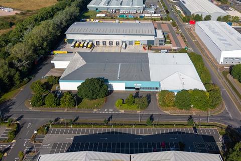 Warehouse to rent, 40 Hortonwood Telford TF1 7EY