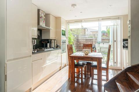 3 bedroom semi-detached house for sale, Fairlawns, Twickenham TW1