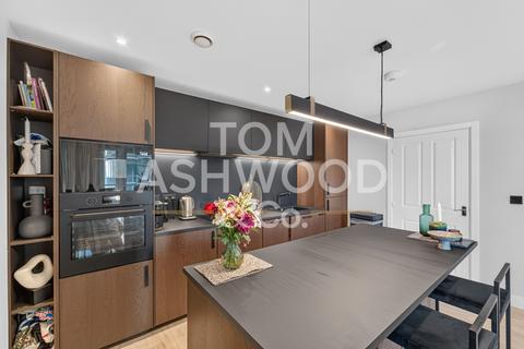 2 bedroom apartment for sale, Keele House, Academy Way, Dagenham, RM8 2FQ