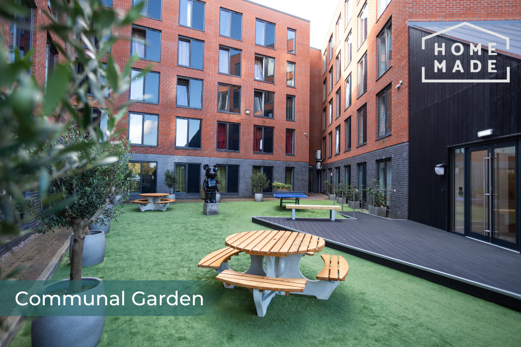 Apartment in Salford, Blackfriars, Lower Broughton - More