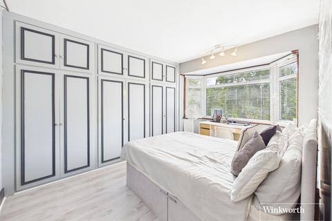 undefined, Farm Road, Edgware HA8