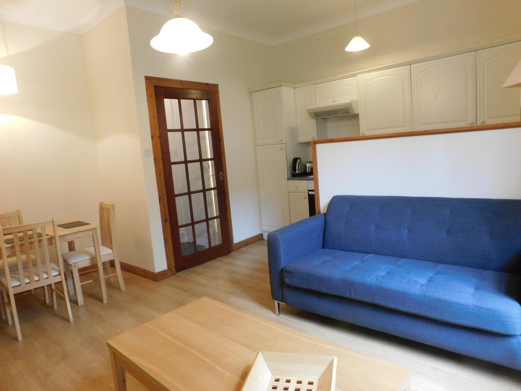 Apartment in Edinburgh - View 2
