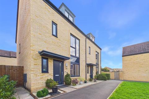 4 bedroom semi-detached house for sale