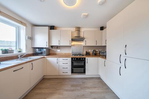 3 bedroom semi-detached house for sale, Wycombe Close, Littlemore, Oxford