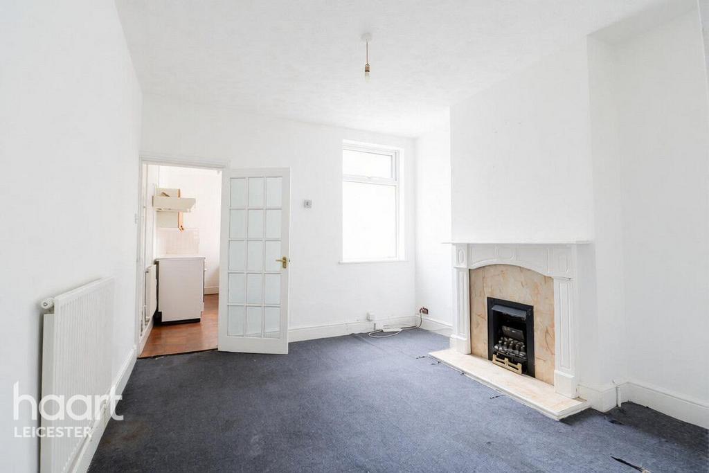 House in Leicester, Bede Island - View 5