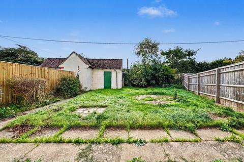 3 bedroom terraced house for sale, Marlborough Gardens, Faringdon, SN7
