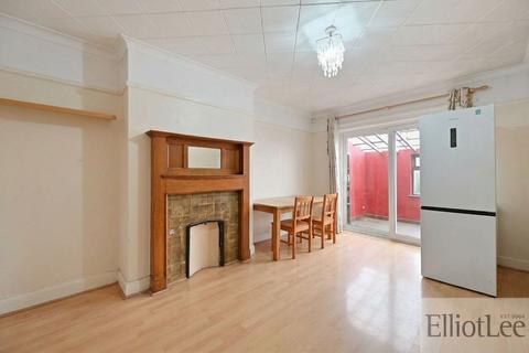 3 bedroom terraced house for sale, Kings Road, Harrow HA2