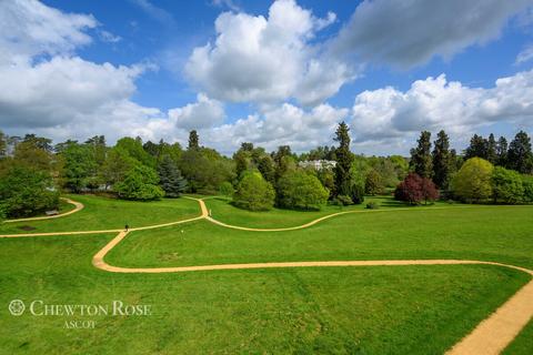 2 bedroom apartment for sale, Larch Court, Sunningdale