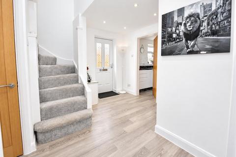 3 bedroom chalet for sale, Central Avenue, Ashingdon