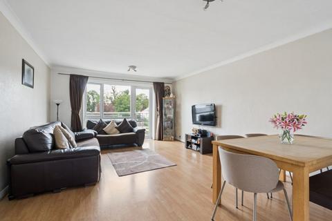 2 bedroom flat for sale, Whitchurch Lane, Edgware HA8