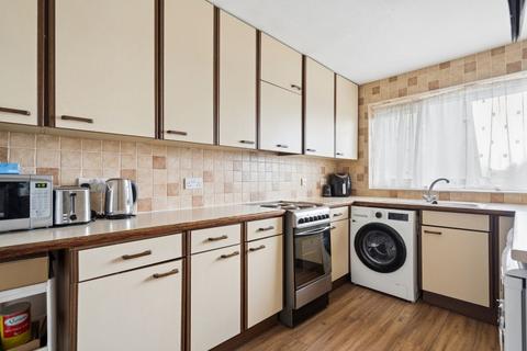 2 bedroom flat for sale, Whitchurch Lane, Edgware HA8