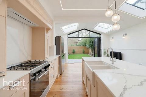 4 bedroom terraced house for sale, Aubrey Road, Walthamstow