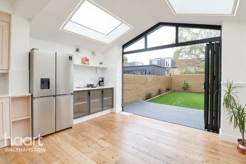 4 bedroom terraced house for sale, Aubrey Road, Walthamstow