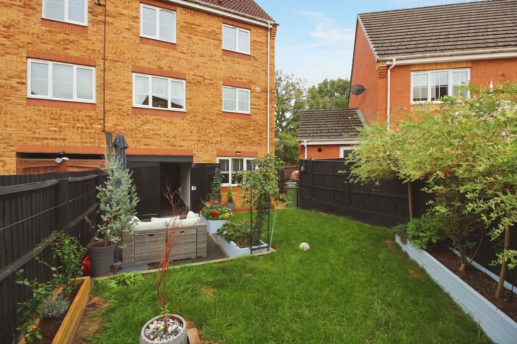 House in Leicester - View 2