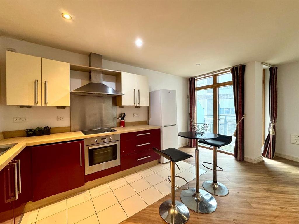 Apartment in Birmingham, West Midlands - View 2