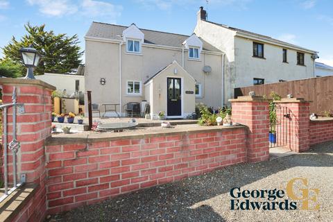 3 bedroom semi-detached house to rent, FISHGUARD SA65
