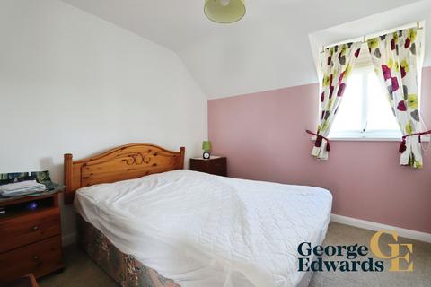 3 bedroom semi-detached house to rent, FISHGUARD SA65