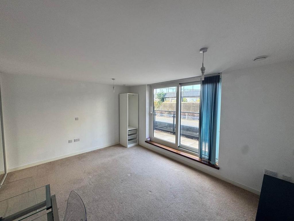 Apartment in Prospect Place - View 2