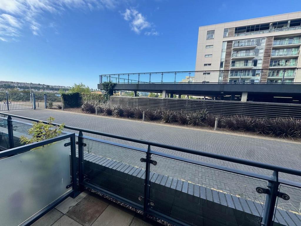 Apartment in Prospect Place - More