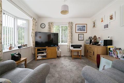 1 bedroom flat for sale, Elizabeth Close, West End, Southampton, Hampshire, SO30