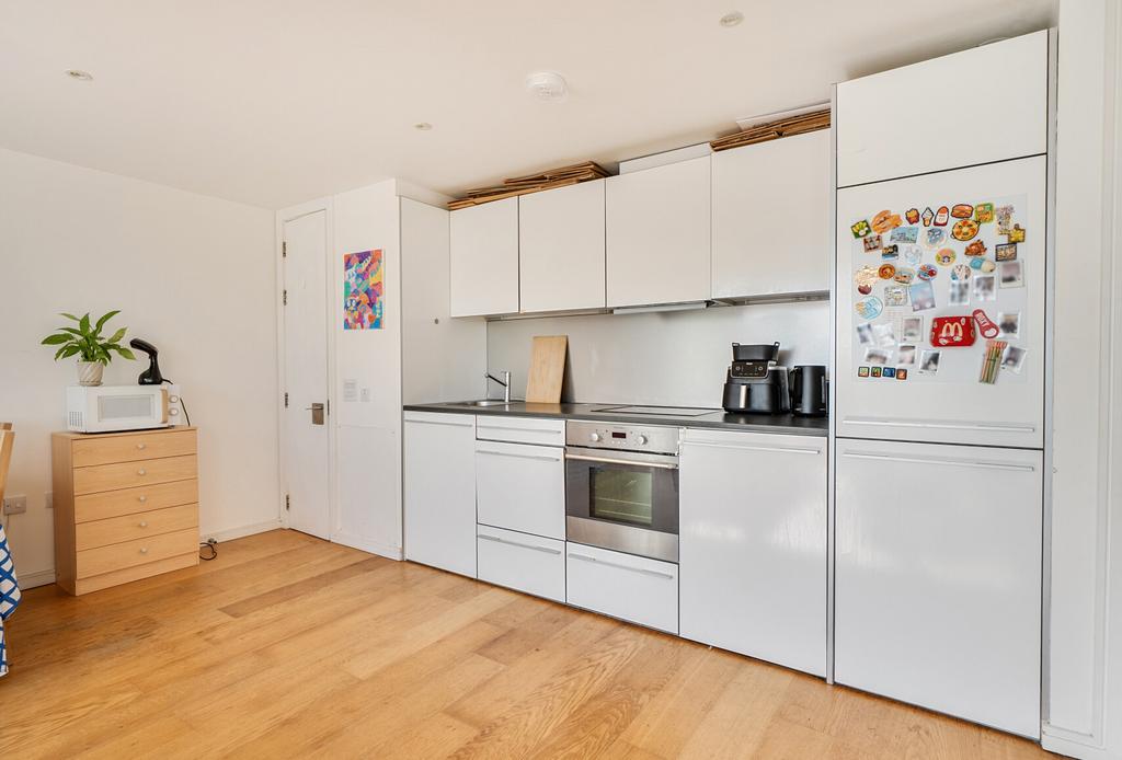 Apartment in Somerset - View 3