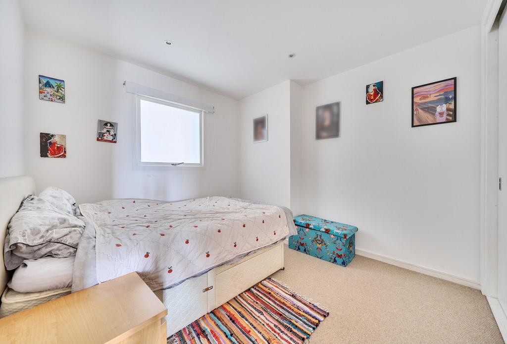 Apartment in Somerset - View 4