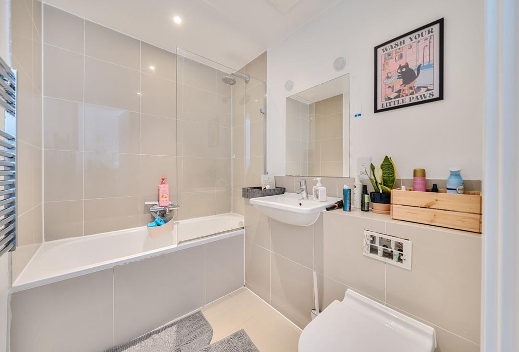 Apartment in Somerset - View 5