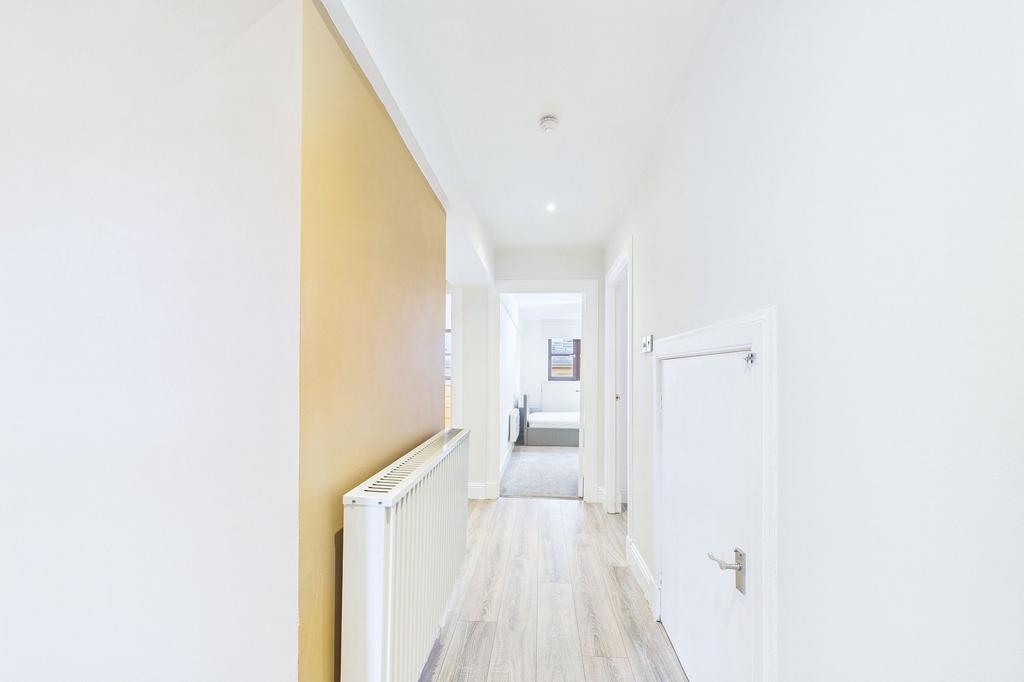 Apartment in Glasgow - View 3