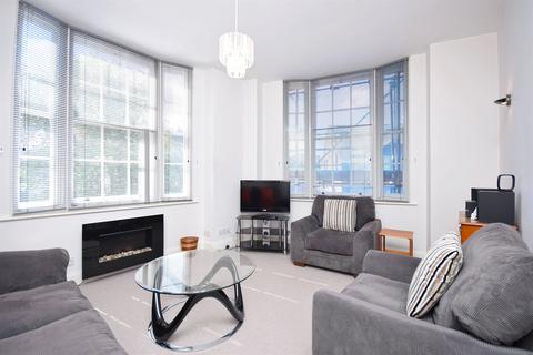 2 bedroom flat to rent, Buckingham Court, York, YO1