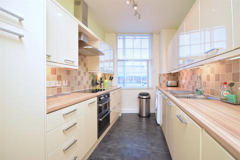 2 bedroom flat to rent, Buckingham Court, York, YO1