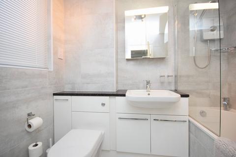 2 bedroom flat to rent, Buckingham Court, York, YO1