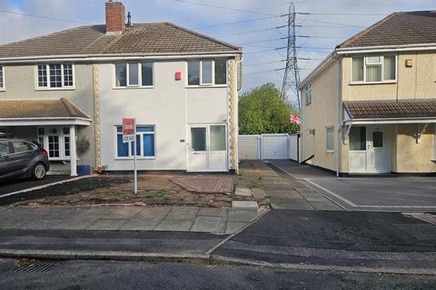 3 bedroom semi-detached house for sale, Surrey Crescent, WEST BROMWICH