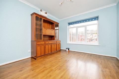3 bedroom semi-detached house for sale, Surrey Crescent, WEST BROMWICH