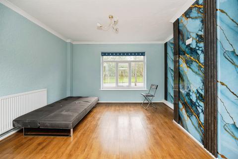 3 bedroom semi-detached house for sale, Surrey Crescent, WEST BROMWICH