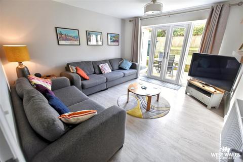 3 bedroom detached bungalow for sale, Potters Grove, Templeton, Narberth