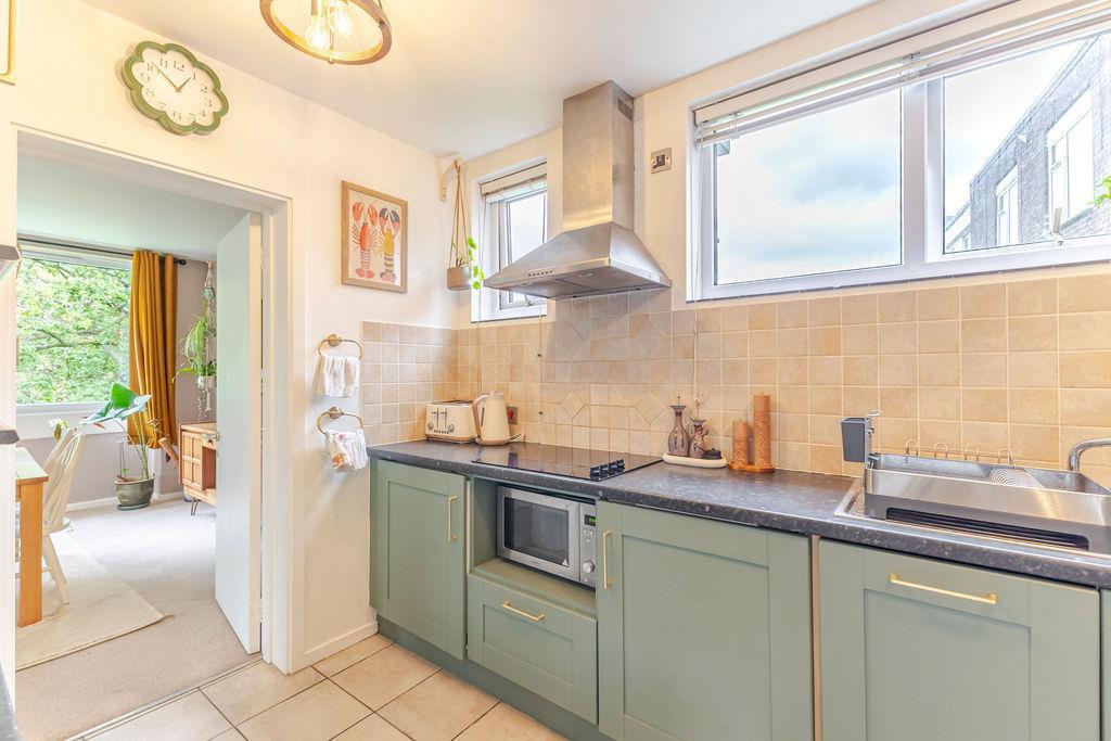Apartment in Bristol - More