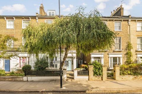 3 bedroom flat for sale, Patshull Road, London NW5