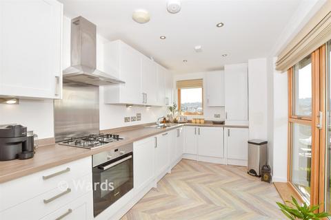2 bedroom apartment for sale, Iron House, Tonbridge TN9