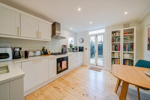 3 bedroom terraced house for sale, Tasman Road, London, SW9