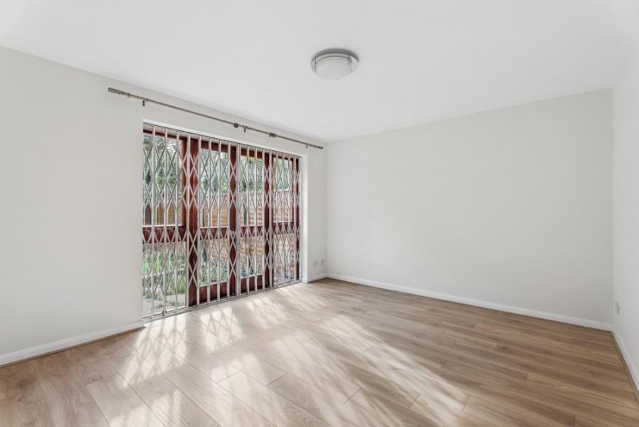 House in Northwood - View 4