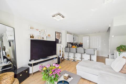2 bedroom end of terrace house to rent, Cherry Tree Drive, Coventry CV4