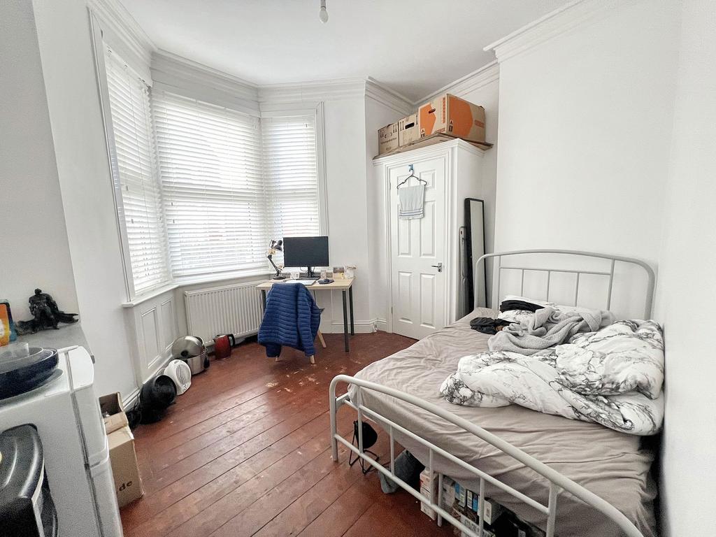 House in Newcastle Upon Tyne, Heaton - View 4