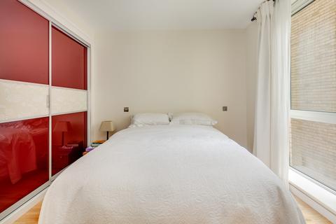 1 bedroom flat to rent, 10 Hosier Lane London EC1A