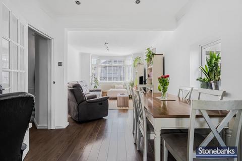 3 bedroom semi-detached house for sale, East Drive, Watford WD25