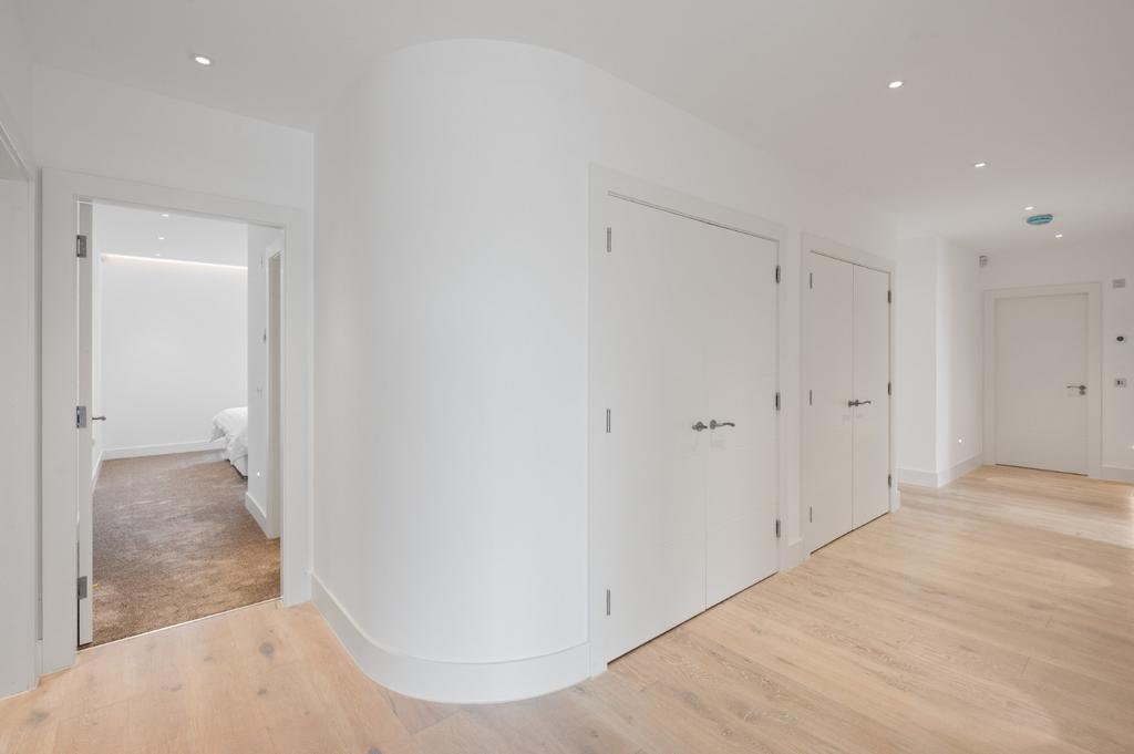 Apartment in Edinburgh - View 5