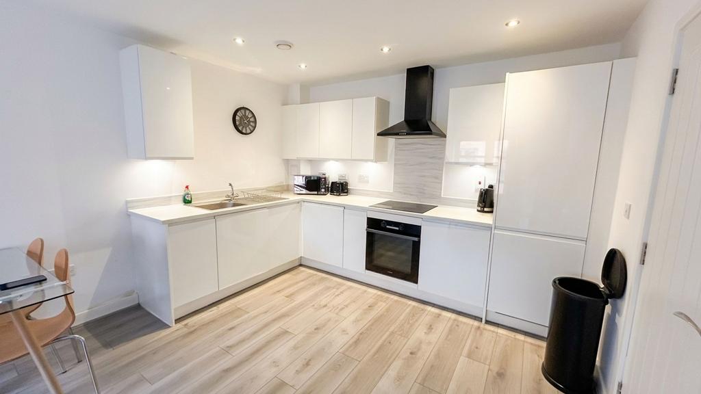 Apartment in Birmingham - View 5